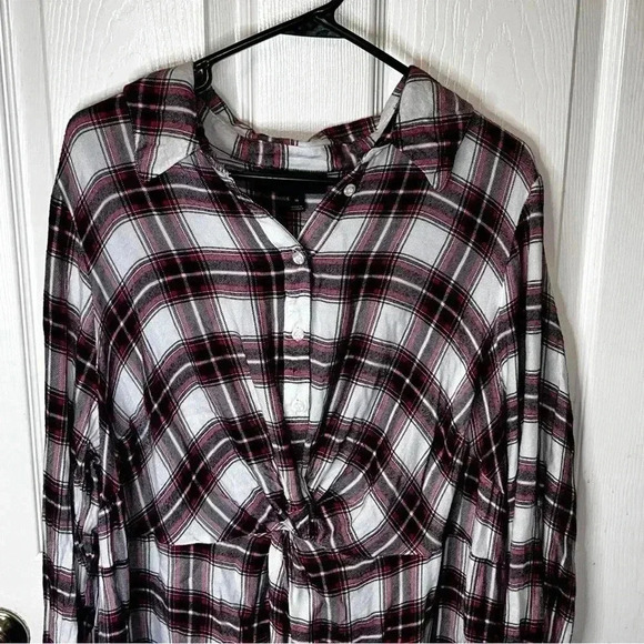 EUC Lane Bryant Flannel Shirt Dress Size 18 Tunic Plaid Knotted Front High Low - Picture 2 of 6